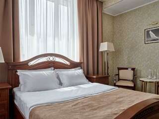 Гостиница Лазурный берег Иркутск Улучшенный двухместный номер с 1 кроватью -5