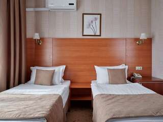 Гостиница Лазурный берег Иркутск Стандартный двухместный номер с 2 раздельными кроватями -8